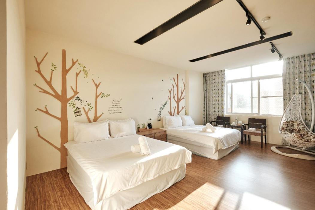 小黑琵416輕旅 Little Happy Hostel Tainan Exterior photo