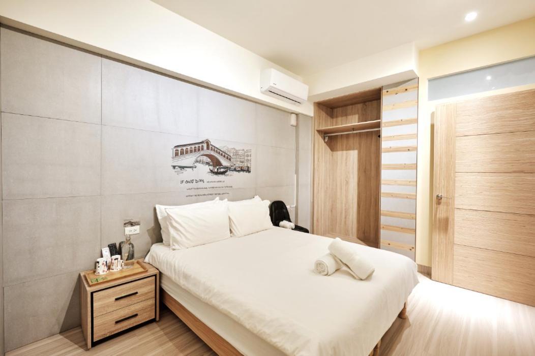 小黑琵416輕旅 Little Happy Hostel Tainan Exterior photo
